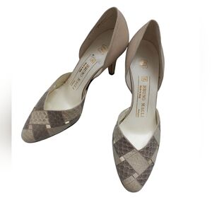 Bruno Magli Women's Cream/Tan Heels Size 36 EU